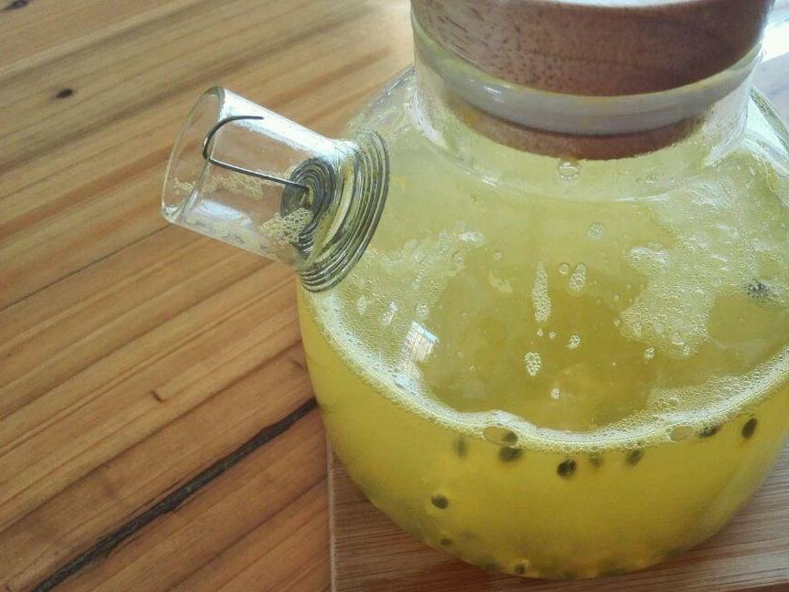 "百香果"泡水,是早上喝还是晚上喝好?喝错了时间,不如不喝!