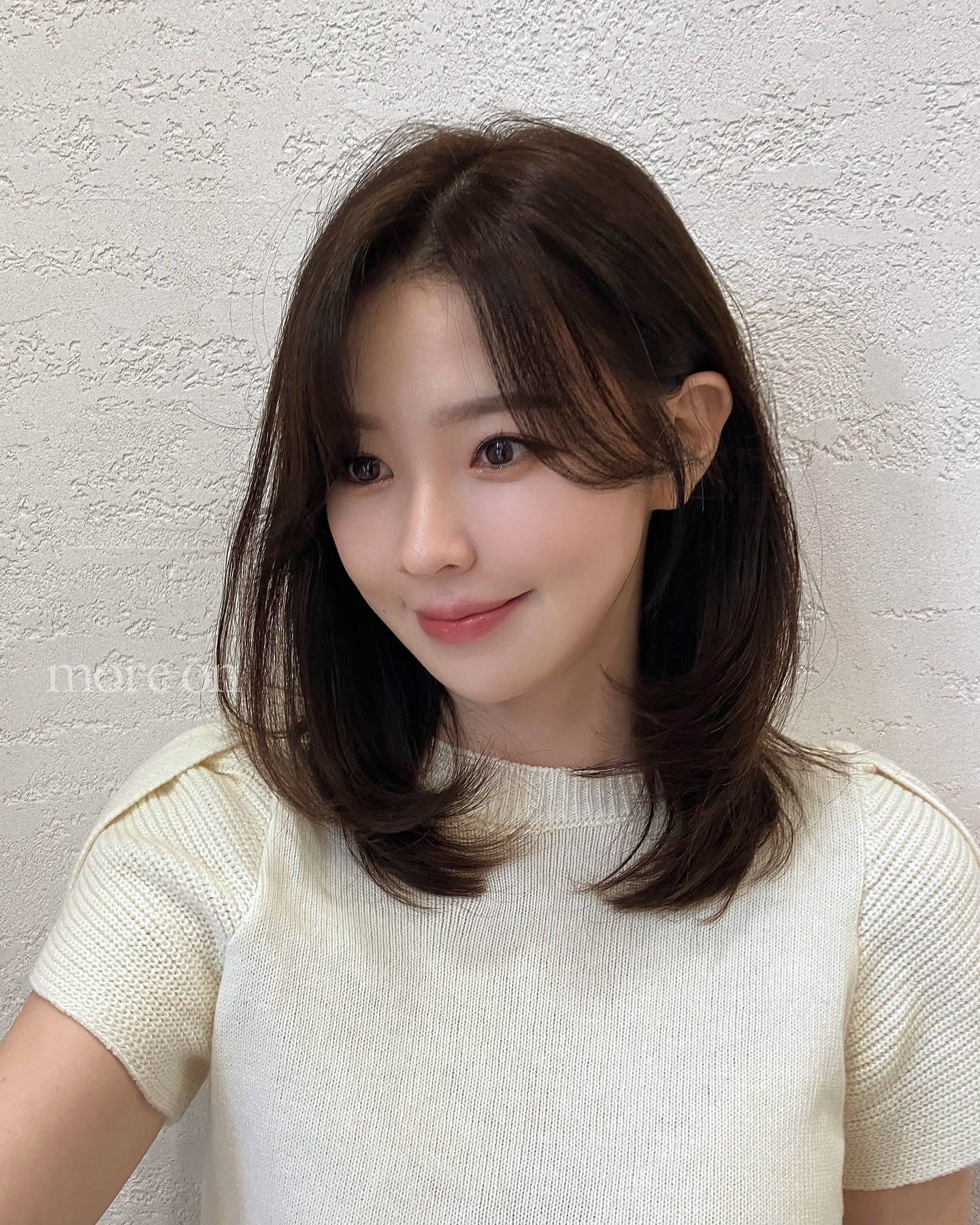 2024发型不管怎么剪,最美依然是锁骨发,百变还时尚_刘海_八字_空气