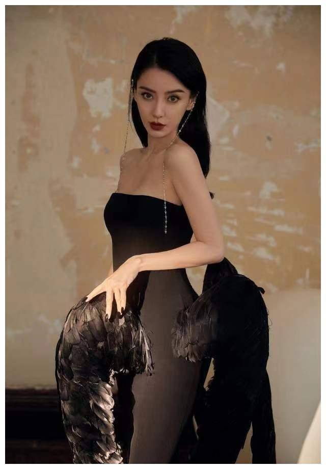 angelababy意外改昵称,网友热切期待惊喜!