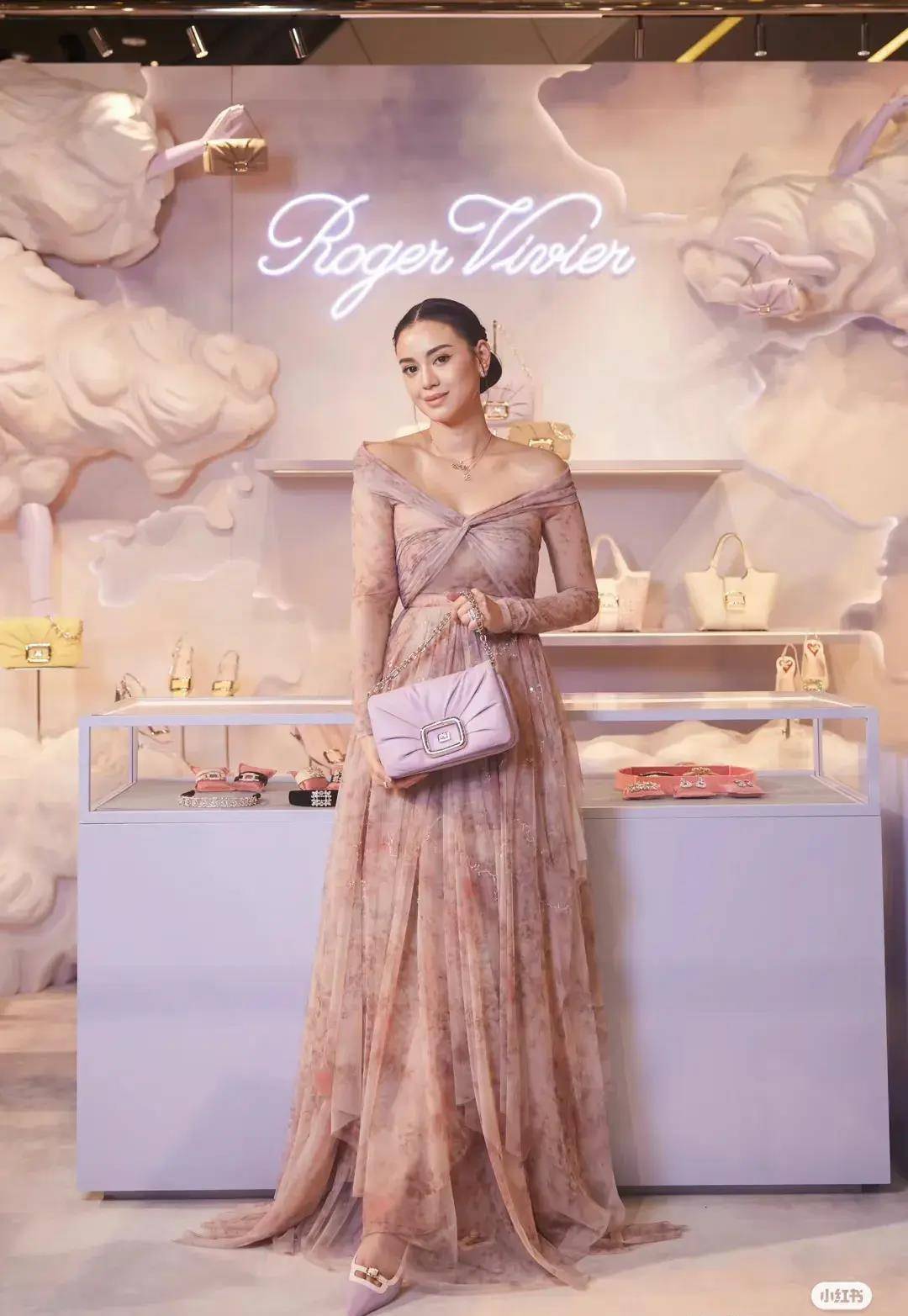 林恬儿最新近照引关注-气场源自于自我_网友_豪门_事情