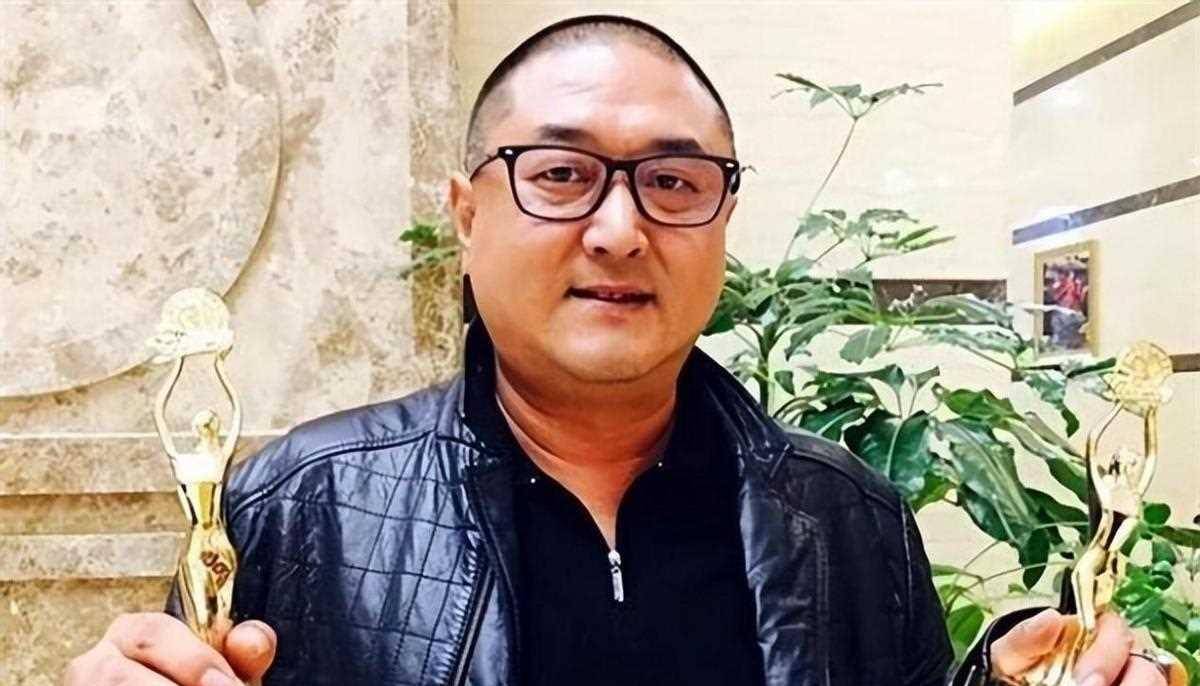 无儿无女的于月仙:去世两年多后,丈夫张学松的选择让人感动_家庭_爱情