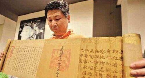 越南古墓发现一道圣旨,内容都是中国古汉字,越南学者