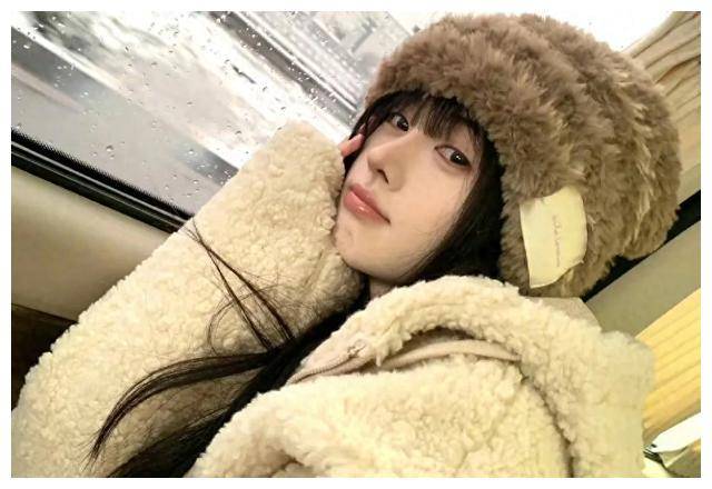 鞠婧祎:她为何如此迷人?优雅,动人,绽放夺目_女孩