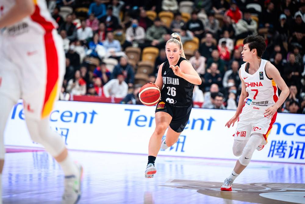 女篮队长完美复苏,中国队战法国再爆发?_杨力维_中国女篮_wcba
