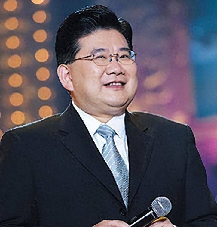 曹可凡:2月1日永远难以忘怀,给《可凡倾听》节目首播20周年庆生_访谈