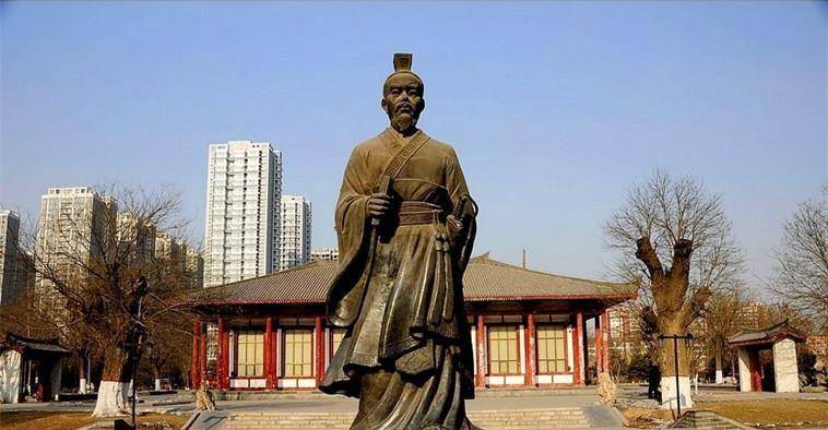 到将军,很受秦始皇的赏识,因此,在秦始皇统一六国后,便派屠睢为主将