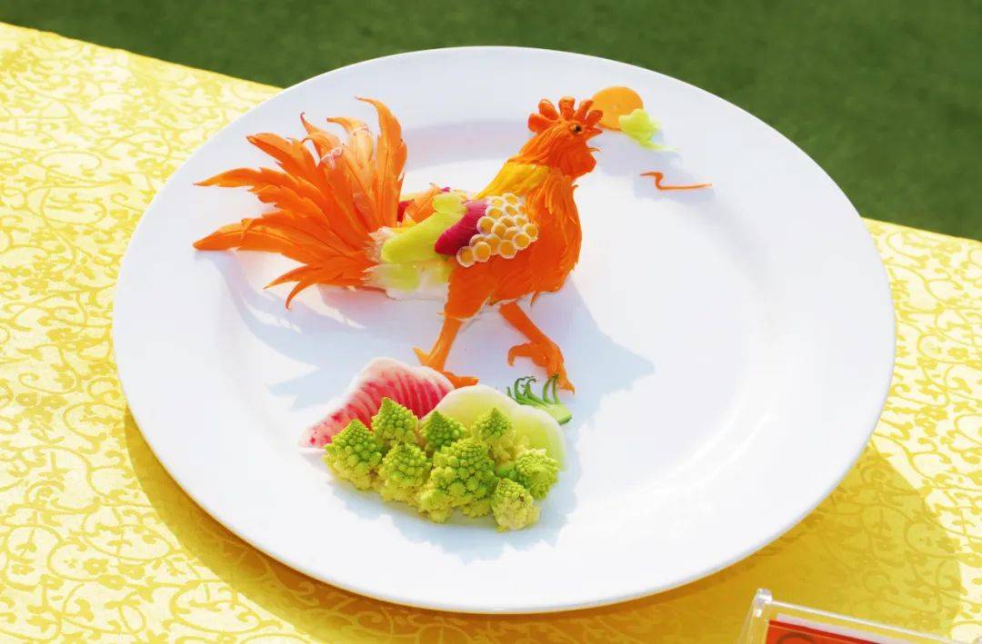 作为一门食用与观赏价值并存的舌尖艺术,冷拼如今风靡于各