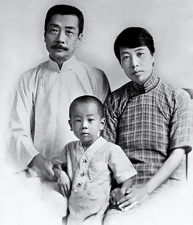 鲁迅去世后,原配朱安与爱人许广平过得怎么样?_先生_思想_一生