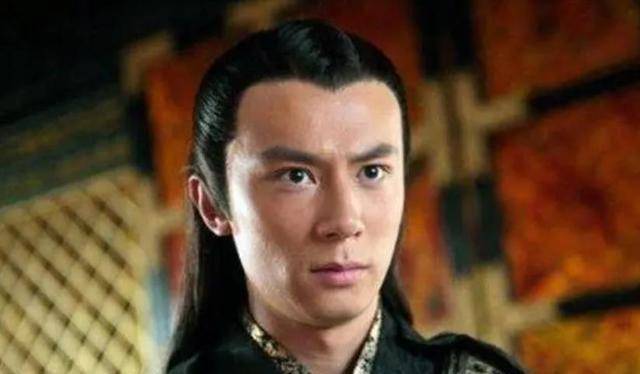 面对天下大乱,藩镇裂土,宦官弄权,却能两次"复国还朝"