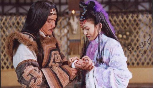 历史上最美的公主,先后嫁给父子三人,为每个人都生下