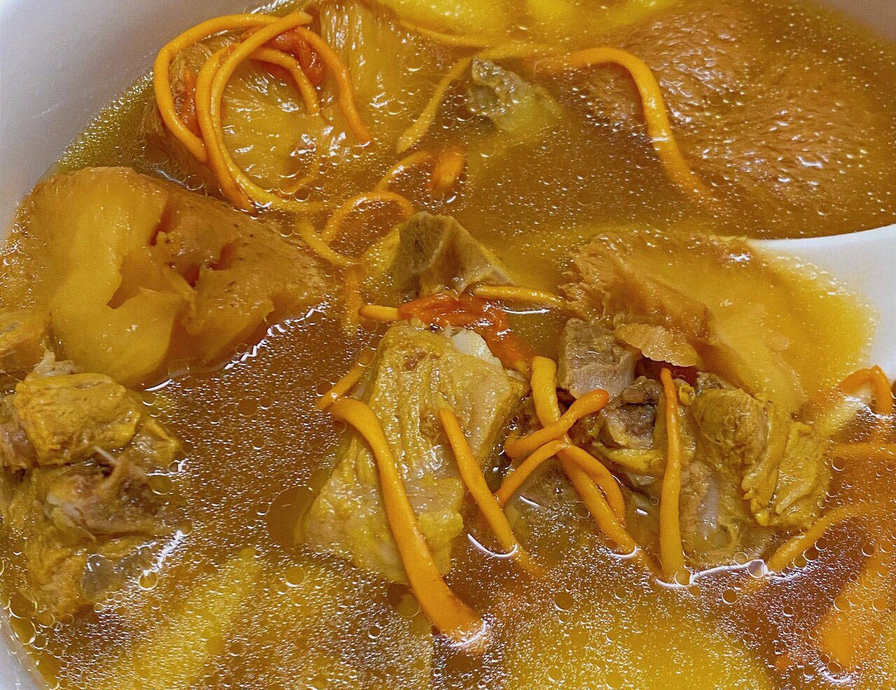 大厨教你超好喝的猴头菇排骨汤,滋补养胃,暖身暖心,好喝又美味_山药