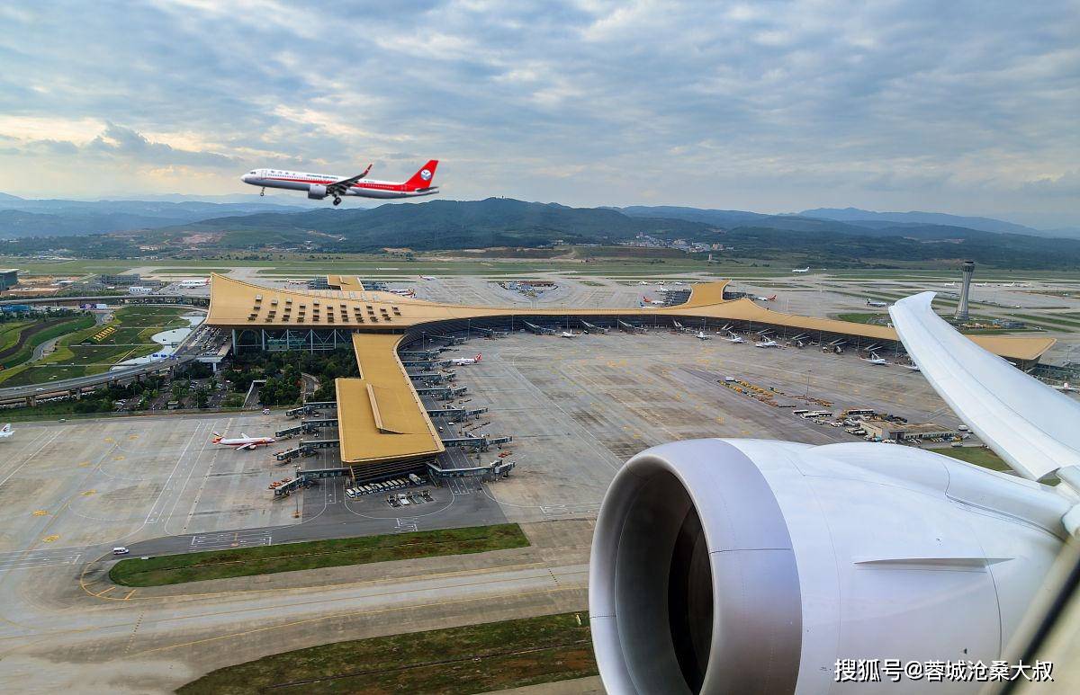 昆明长水国际机场出入境通关客流量达到125万余人次,同比增长719%