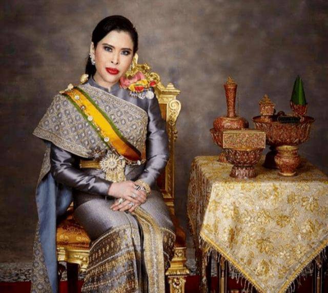 近亲结婚的产物,饱受疾病困扰的朱拉蓬公主,曾经是古筝才女_拉玛