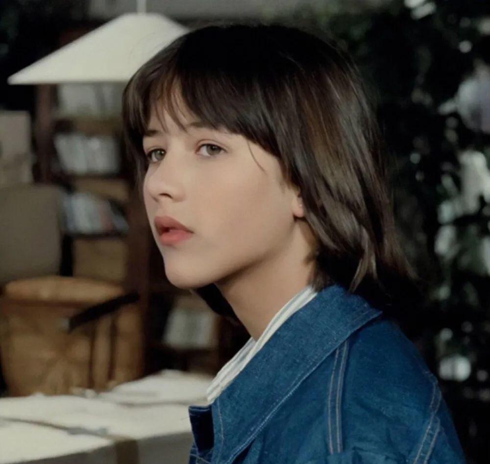 世界级尤物苏菲玛索绝美写真大放送_影响力_成为了_身姿_才华_的姿态