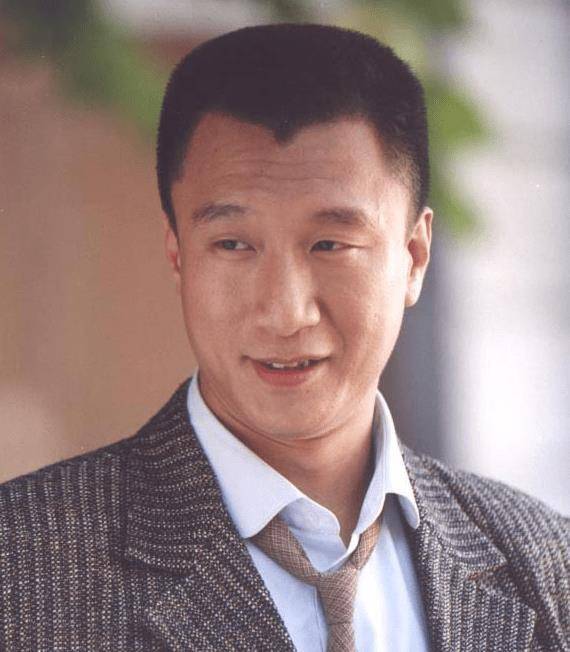 孙红雷对吻戏有阴影,和她拍吻戏后呕吐三天,至今不愿接吻戏_时分
