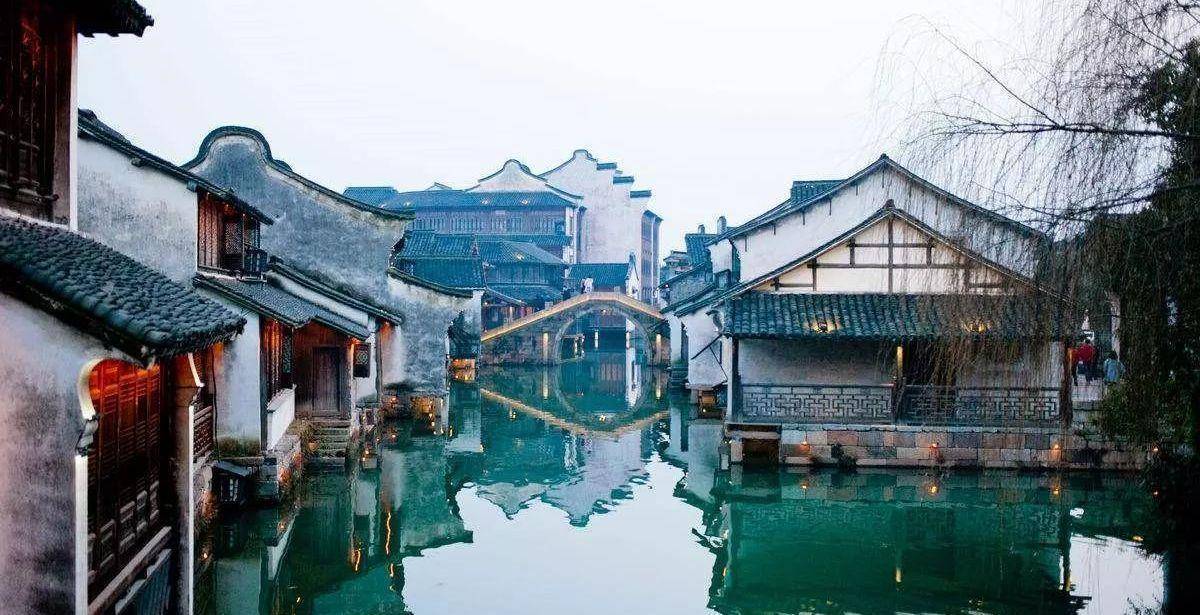 在乌镇悠闲漫步,回忆被杏花雨浸染的岁月,体验江南水乡的魅力_年华_油