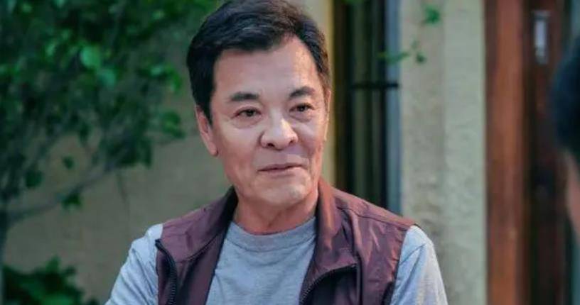 "硬汉"连奕名:为给女友名分不惜净身出户,低调结婚后