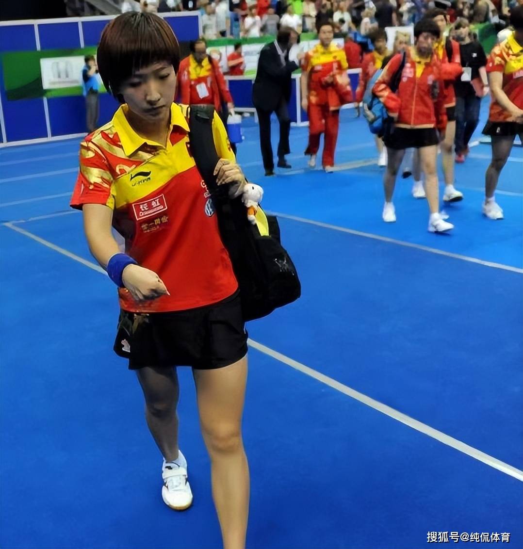14年前,国乒女队兵败莫斯科,一失足