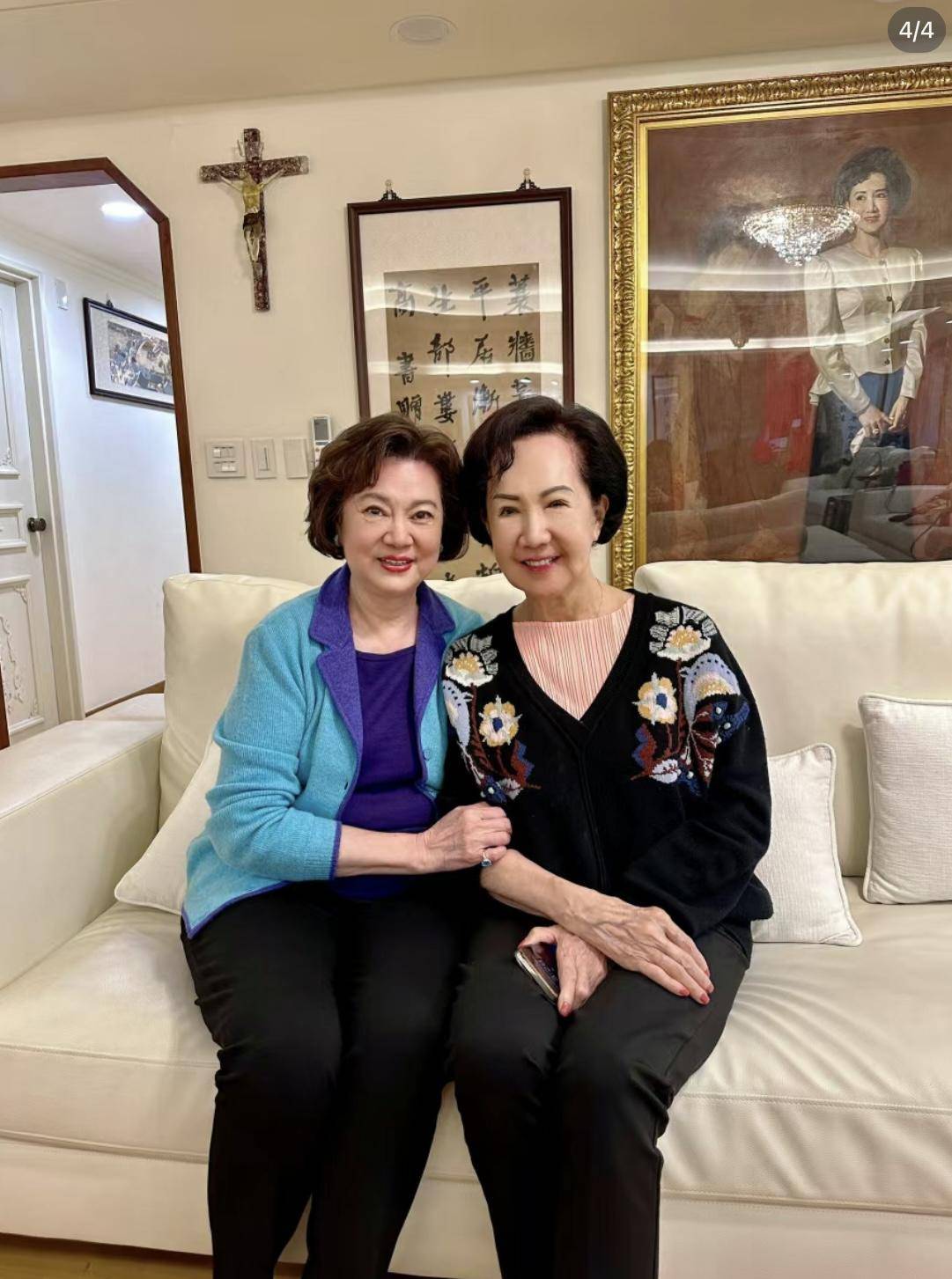 谢玲玲回台湾过年,携女到连方瑀家中拜年,对方已80岁仍大气端庄_香港