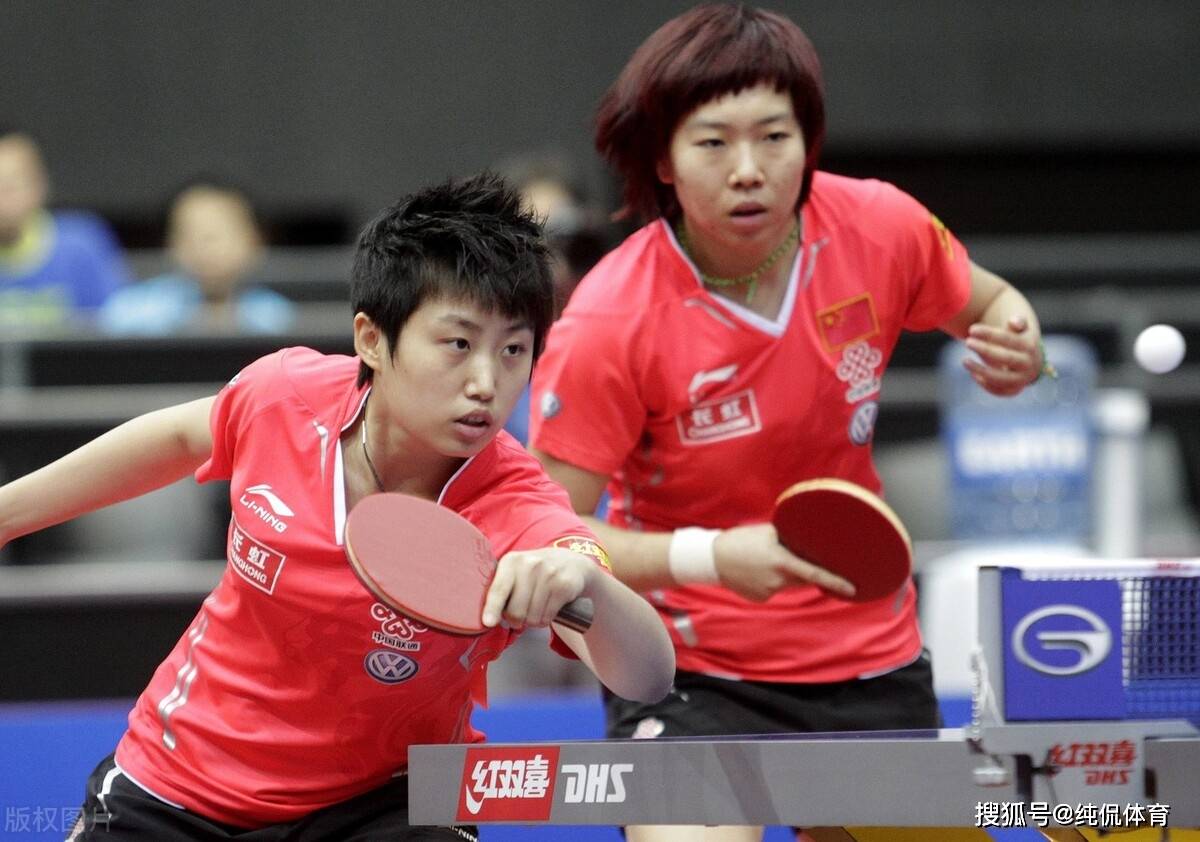 而是选择由19岁的刘诗雯担任一单,20岁的丁宁出任二单,"老将"的郭焱