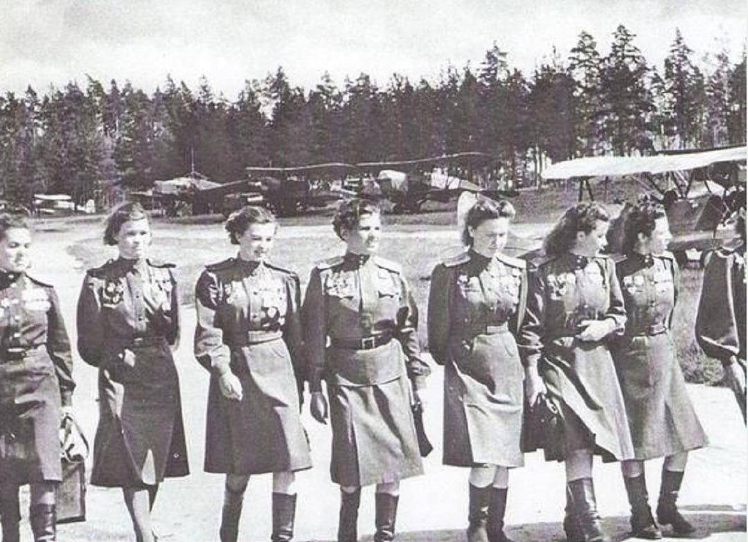 二战:苏联女兵叛变,残杀1500名同胞,被捕后对审判结果