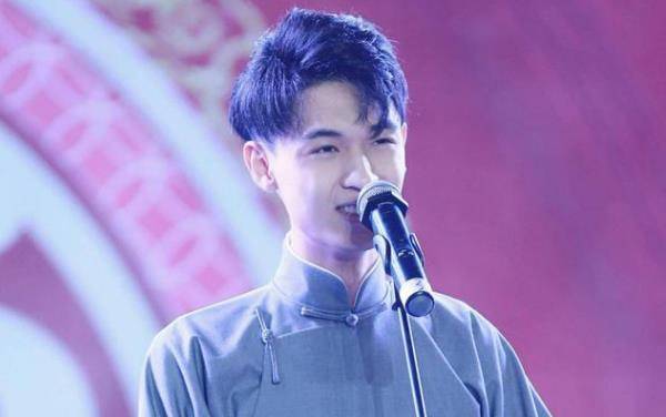 秦霄贤_相声_辛展