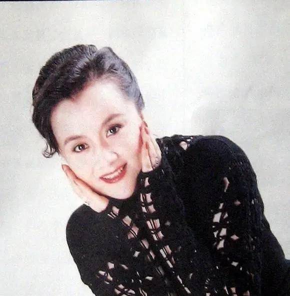 54岁金梦美貌不输朱琳,当红时嫁给同学淡出娱乐圈