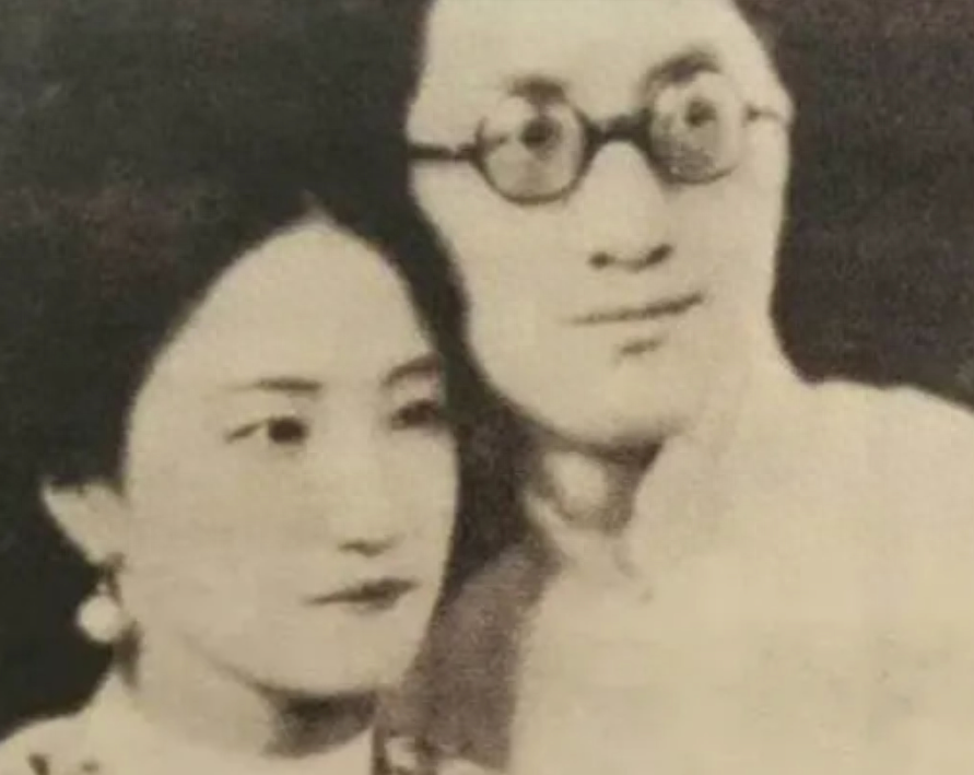 债台高筑,蹭住胡适家,夏天只有一件白褂可穿_陆小曼_张幼仪_林徽因