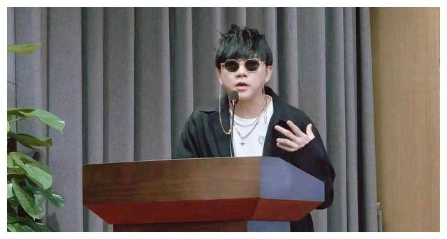 《y宇宙》雨勋宣布好友演唱会发布会,乐东黄流嗨翻!