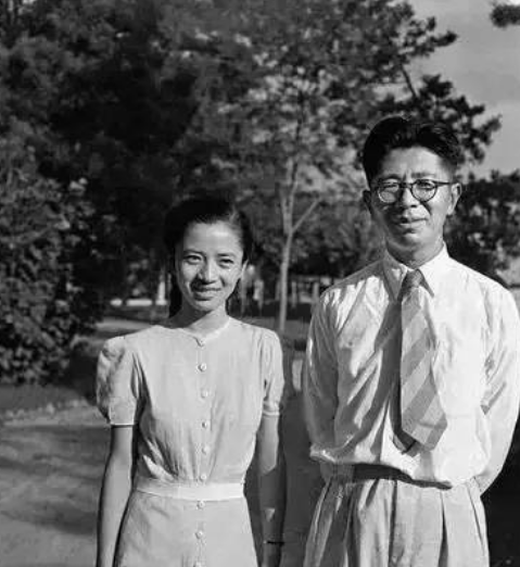 爱和孩子,与赵忠清离开了,到了兰州她立刻发表声明,与常书鸿断绝关系