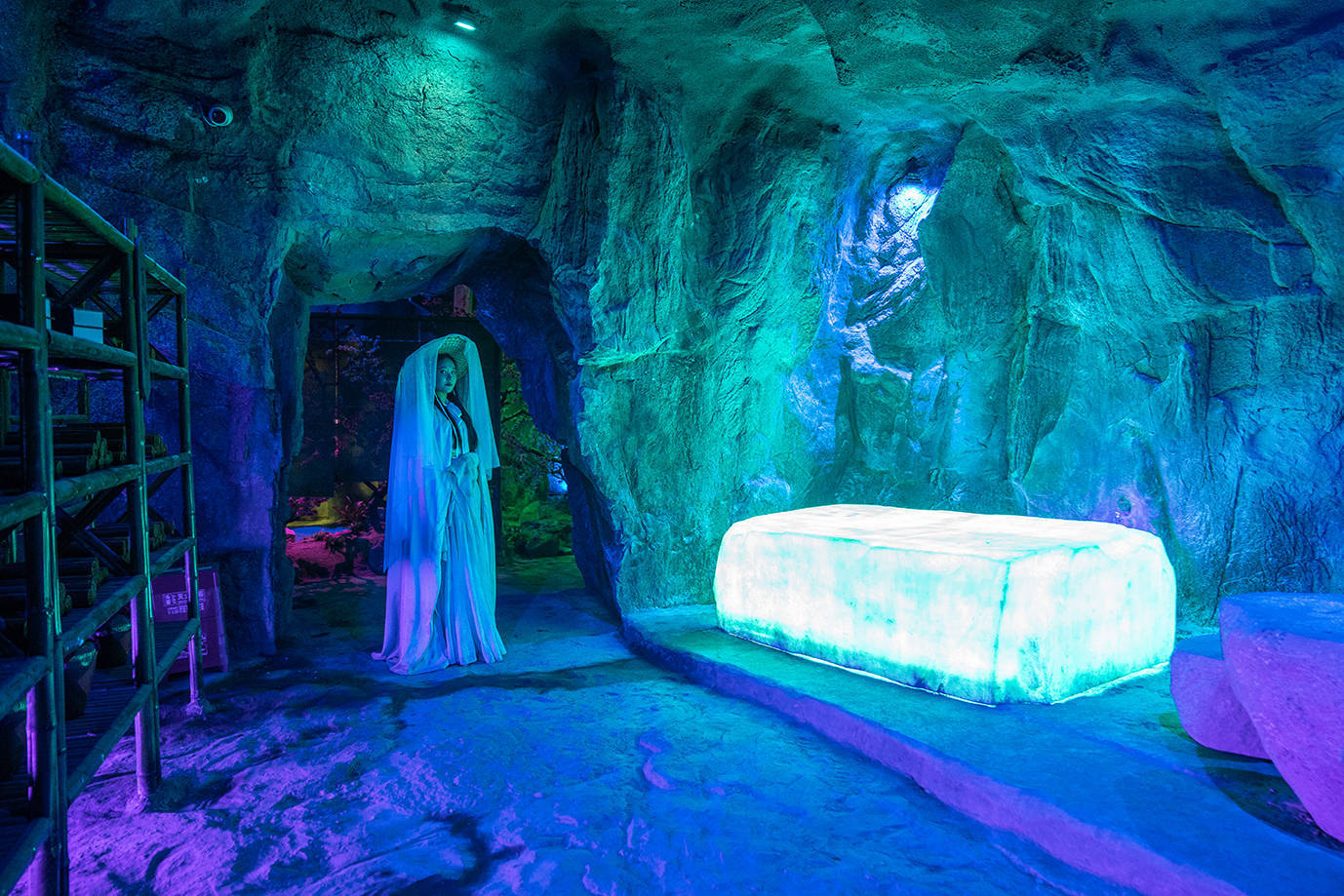 说到《神雕侠侣》,不得不提一个地方,那就是位于浙江宁波的象山影视城