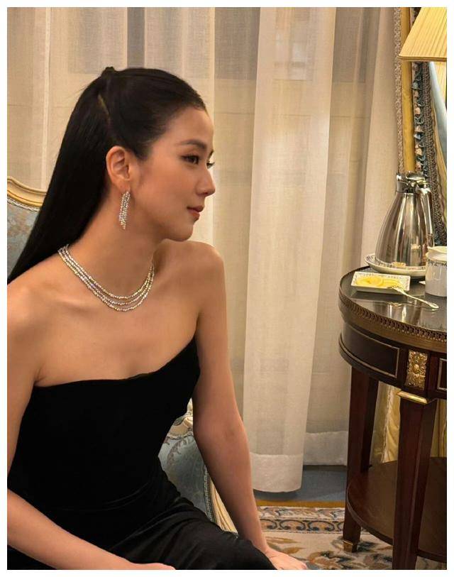 blackpink金智秀:从争议到期待,演技转型,展现潜力