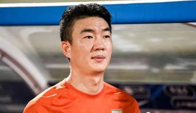 市,场上司职后卫,也能胜任后腰,效力过辽宁,上海申花,山东鲁能等球队