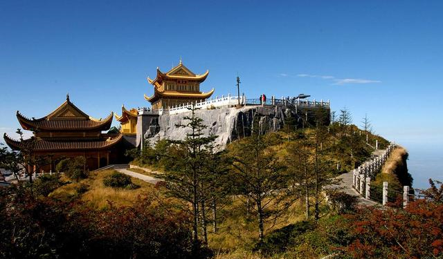 为四大佛教名山之一,有"峨眉天下秀"之称——峨眉山