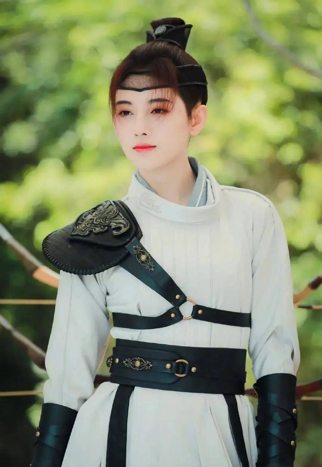 这才是有效的女扮男装,安能辨我是雄雌?_广大观众__