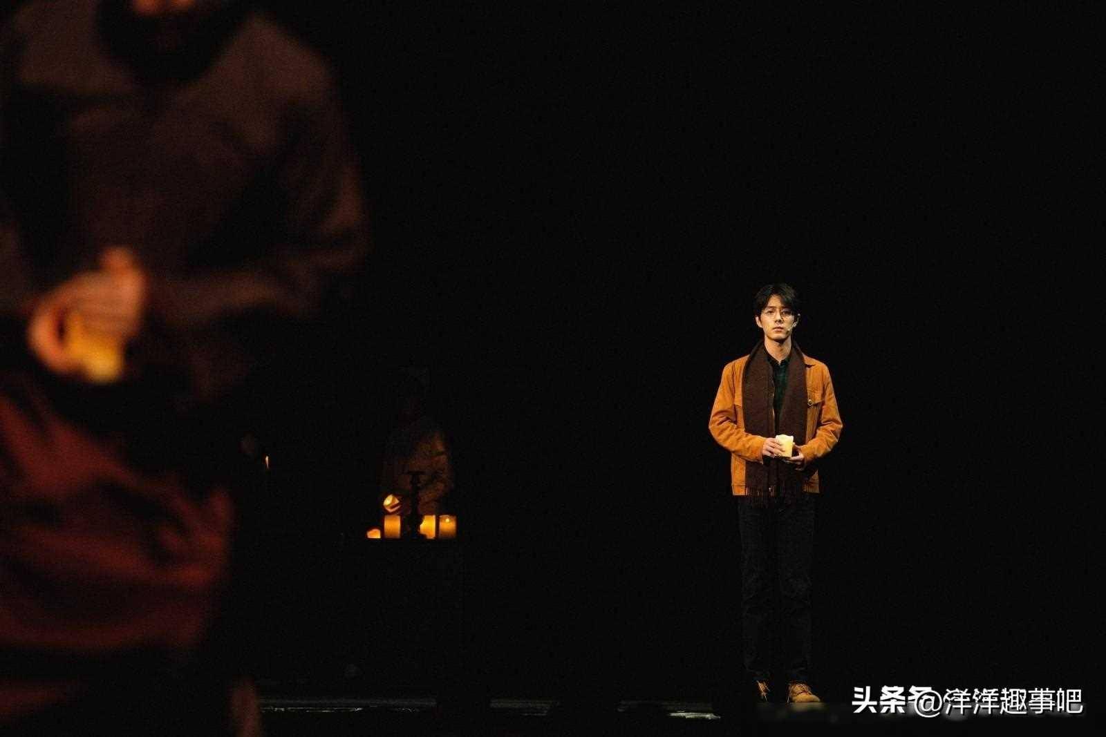 肖战在话剧领域的表现也备受瞩目.