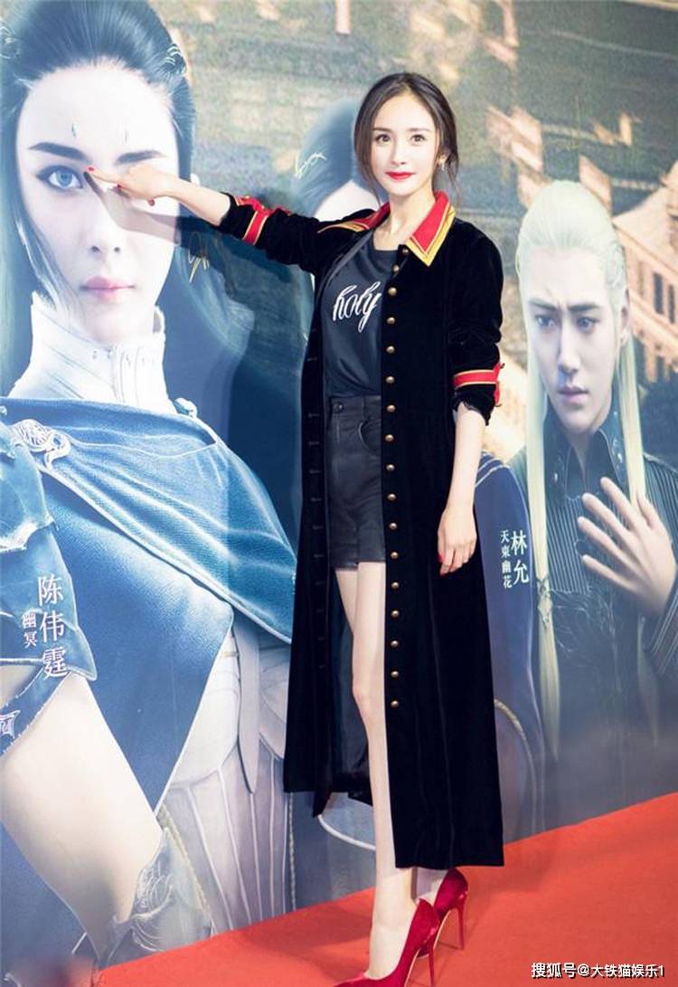 当内地女星与香港女星撞衫,当年被津津乐道的港风,竟