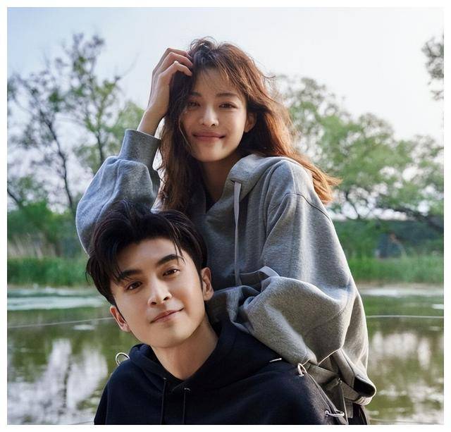 侯雯元官宣与钟楚曦,网友心疼张云龙,谁是她的初恋?_感情_王灿_经历