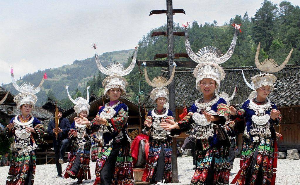 苗族历史上空前绝后的灾难,十多年时间人口减少七成_苗民_民族_湘西