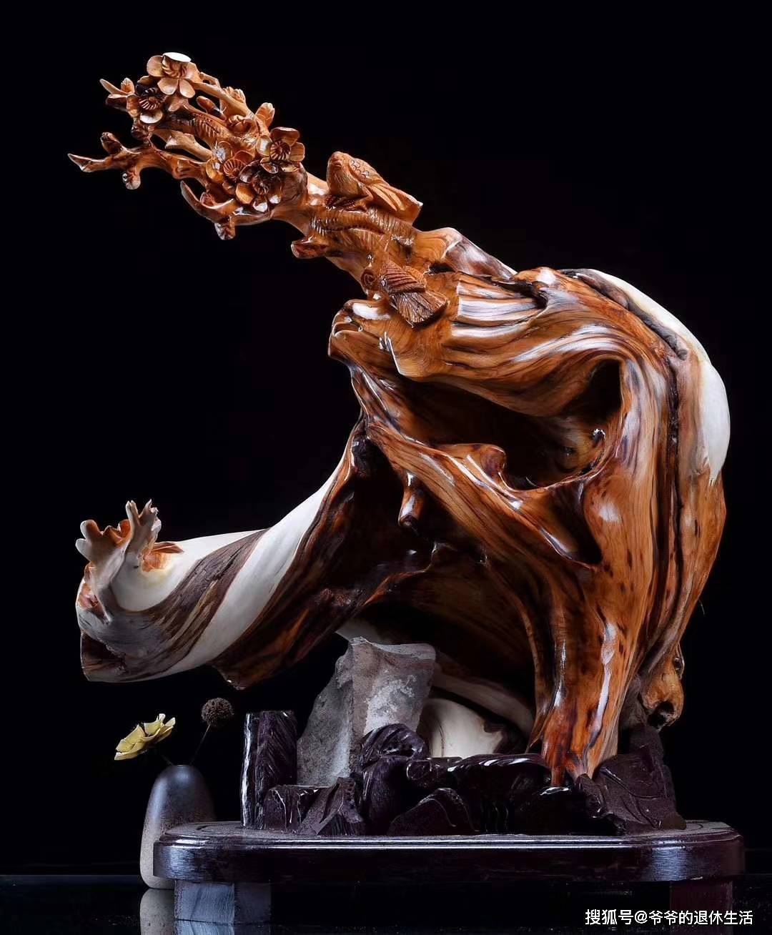 为什么说崖柏根雕才是最值得收藏的手工艺术品?_作品