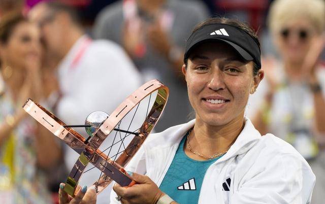 意外被佩古拉炒惊呼大满贯目标中断,维特能成第二个佩雷里巴?