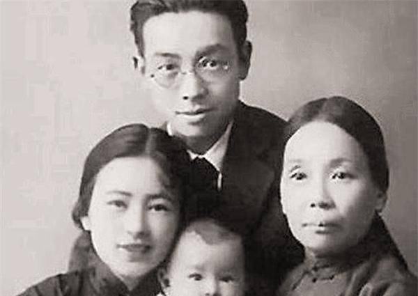 之后,对于何蕙珍的示爱,梁启超虽是在理智上克制了自己,但再其内心