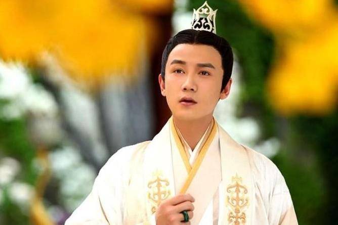 中国历史上第一权臣,谨慎到极致,出入殿门的落脚点数