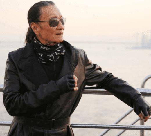 谢贤年轻时容貌有多惊艳?看到照片后,网友:10个谢霆锋