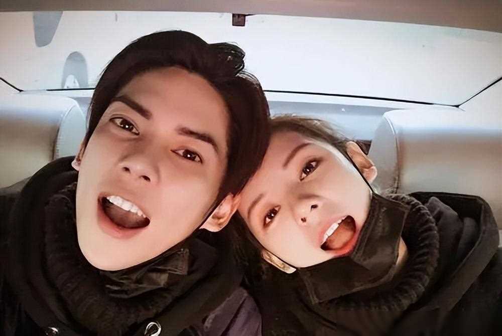 才9年,何炅选的"栀子花四帅"凉了俩,四美的差距竟也这么大了_李易峰