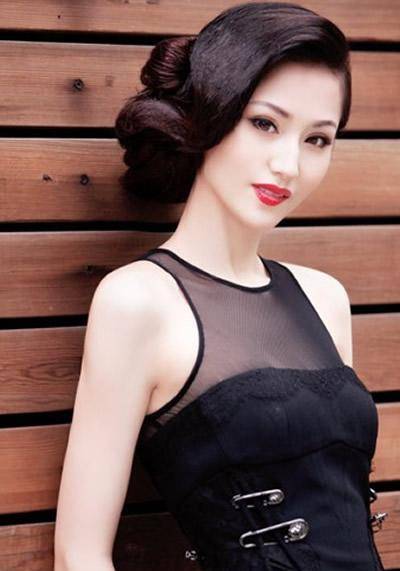 欧洲公认的"东方第一美女",凭一部"电影",火了整整八年_蓝燕_作品