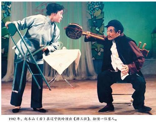 火到后面还惊动了当地的盲帮,几百个瞎子把他围住,后来政府出面他才