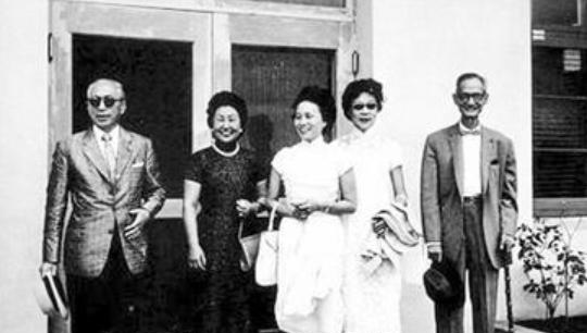 但是在1920年顾维钧偶然间认识了亚洲糖业大王黄仲涵之女黄蕙兰