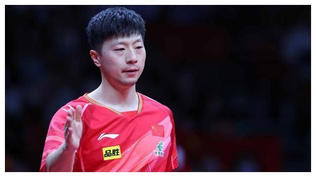 世乒赛男团中国横扫全胜,马龙遗憾丢一局,樊振东势不.