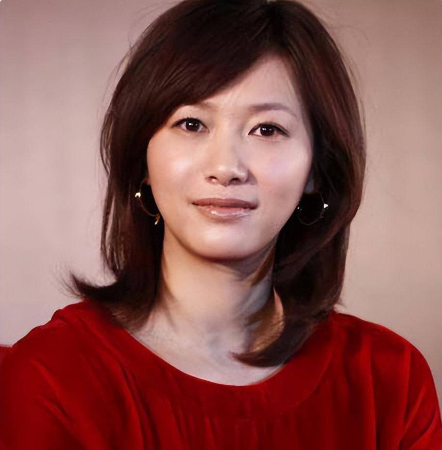 京圈才女徐静蕾口碑尽毁,只因为讲错话和捧错了人___